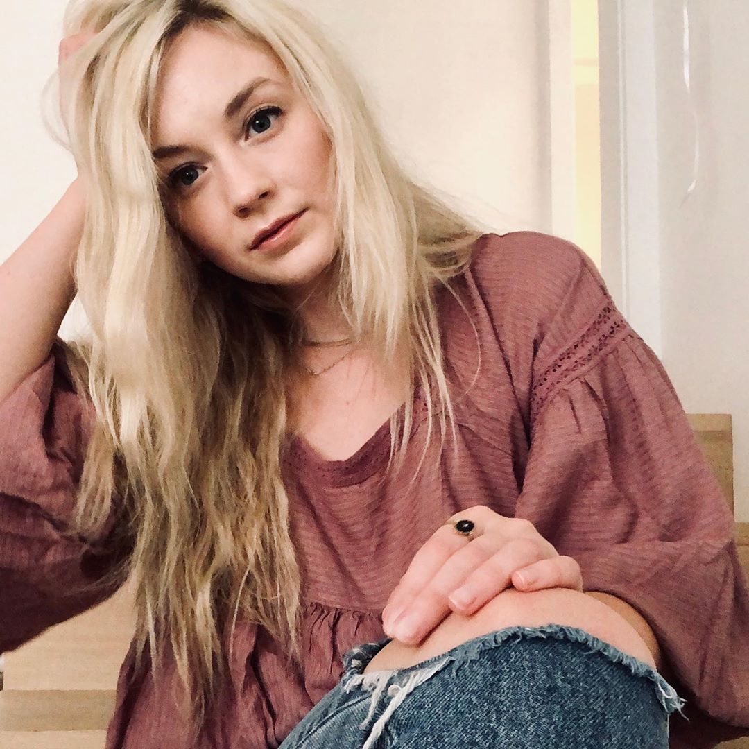 Emily Kinney Measurements, Bio, Height, Weight, Shoe, and More! 